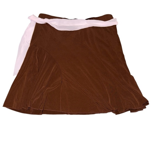 Brown Skirt with Pink Accent - Picture 2 of 3